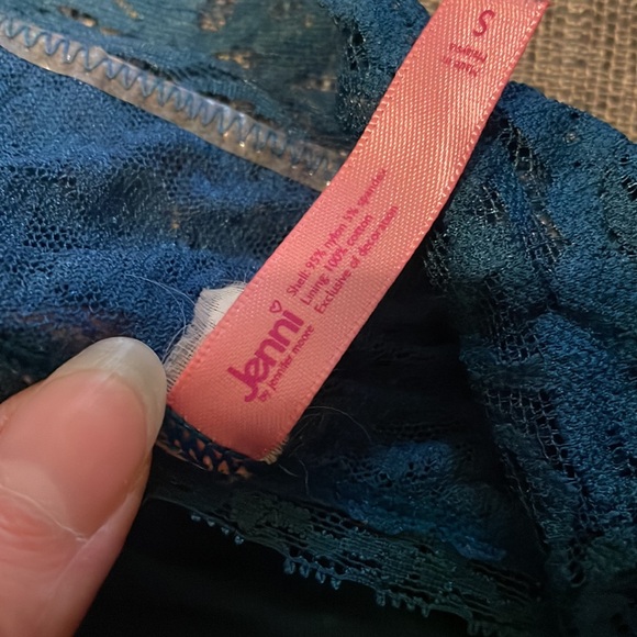 Blue lace bralette - Picture 6 of 6